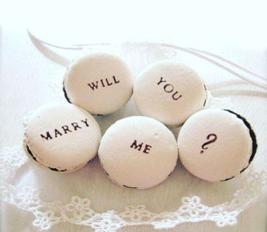 8 macaroon
